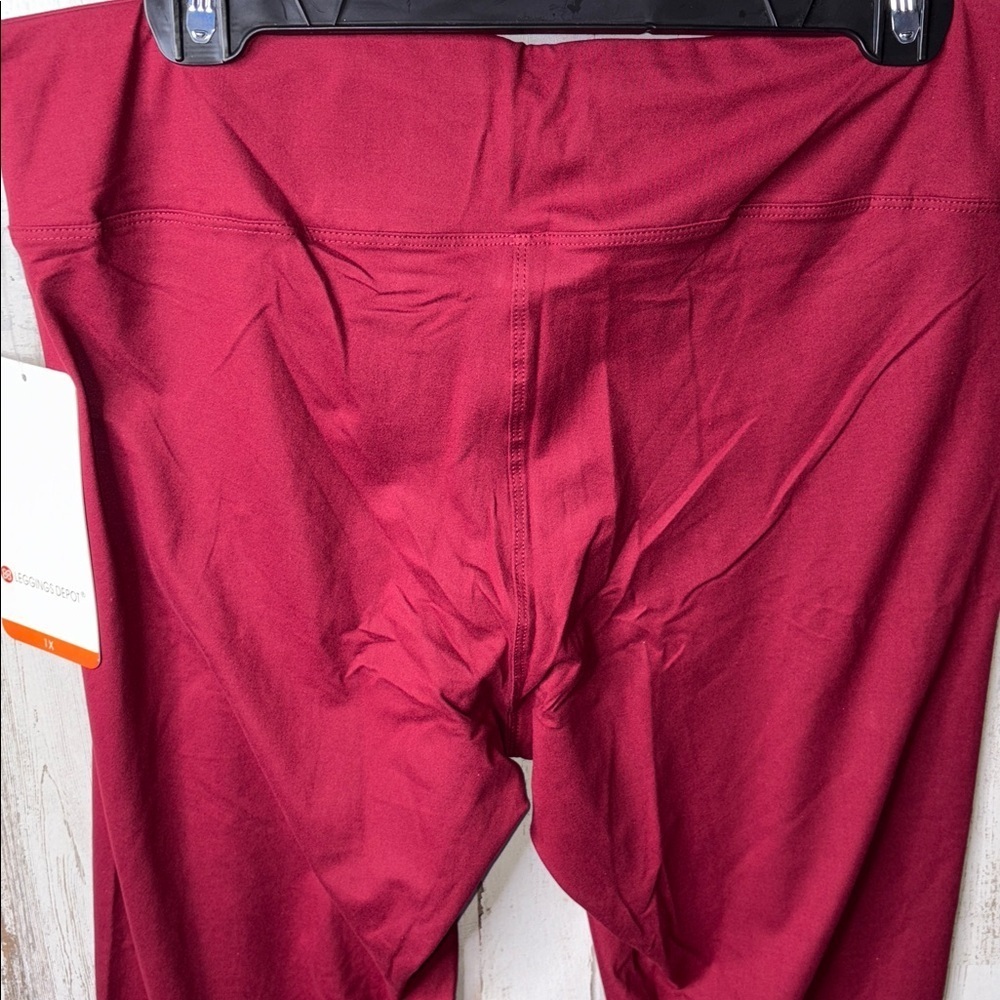 Leggings Depot Burgundy Leggings Size 1X - Picture 9 of 12